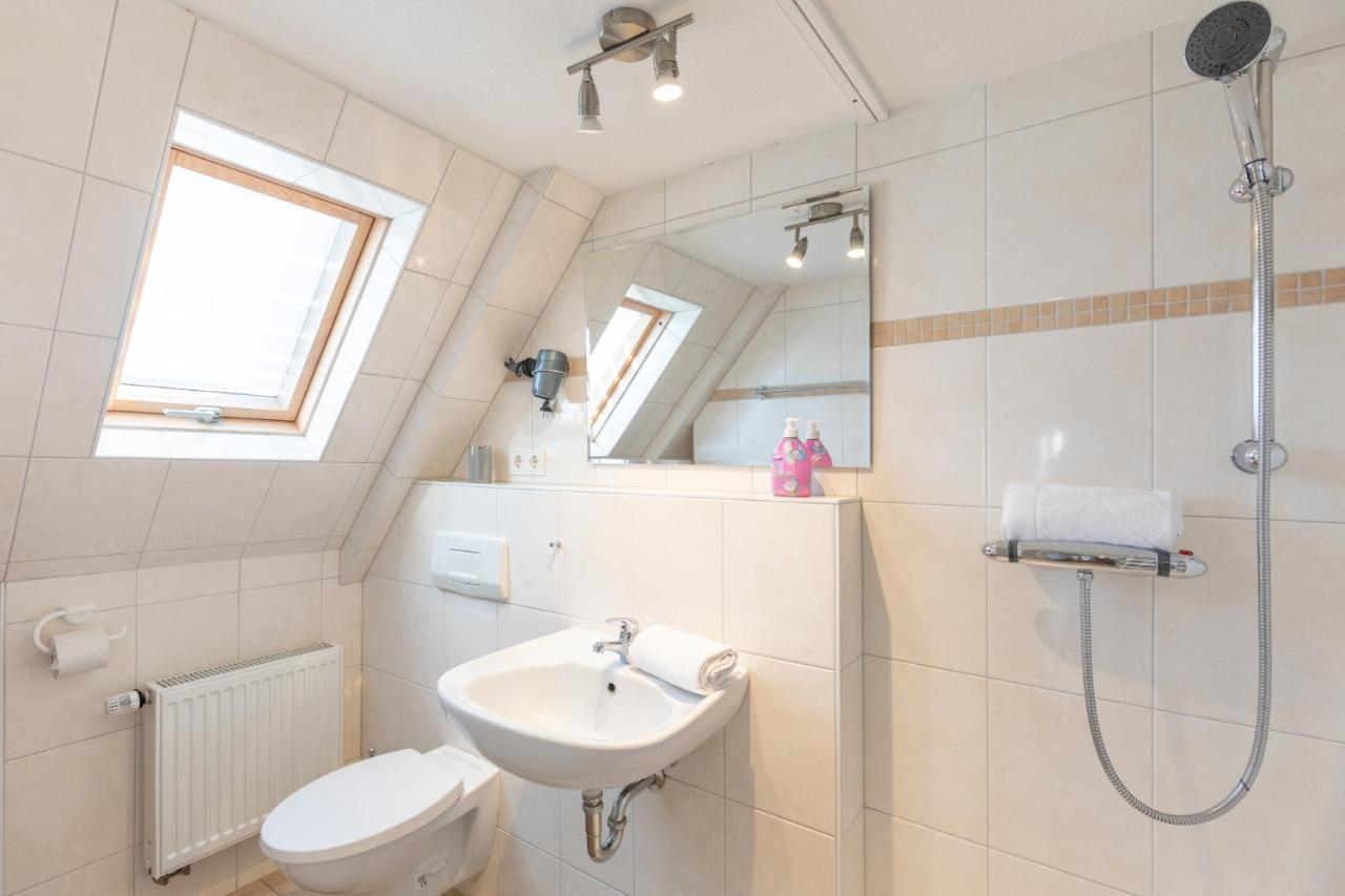 Roemser Stuebchen Husum  Exterior foto